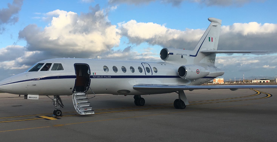 Cagliari-Roma, volo salvavita con un Falcon dell’Aeronautica per una neonata di un mese