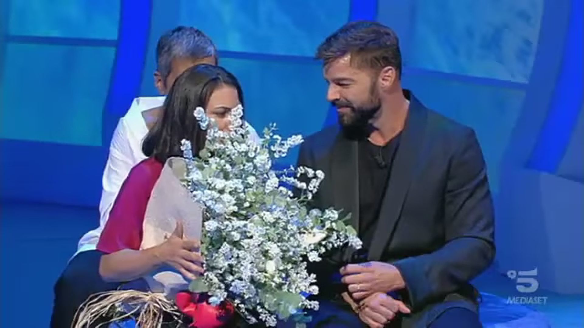 Ricky Martin a “C’è posta per te”, è lui il regalo per Jessica di Quartu