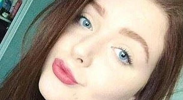 Era bellissima, aveva solo 19 anni: si ammala all’Università e muore di meningite