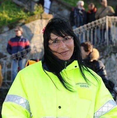 Romina Meloni, 49 anni, di Ozieri,  uccisa con un colpo di pistola dall’ex marito a Nuoro: “Ora sei un angelo”