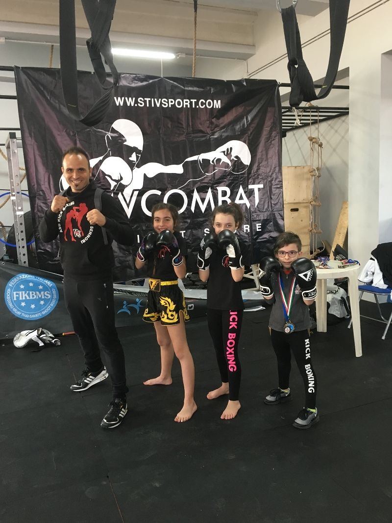 Sara Roggio e Alessandra Ruiu campionesse regionali di kick boxing