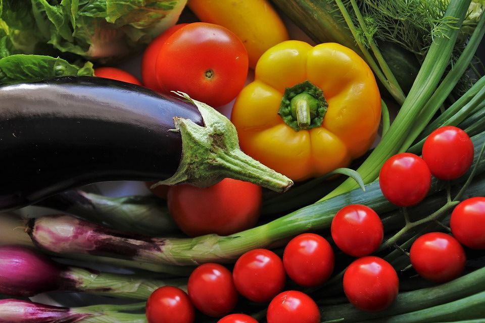Dimagrire con il menù bio, ecco gli ingredienti giusti dalla prima colazione alla cena, sette giorni su sette