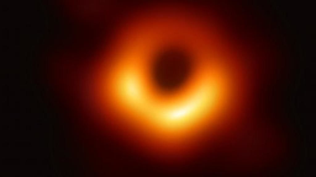 Buco nero fotografato per la prima volta: la storica impresa è dello scienziato sardo Ciriaco Goddi