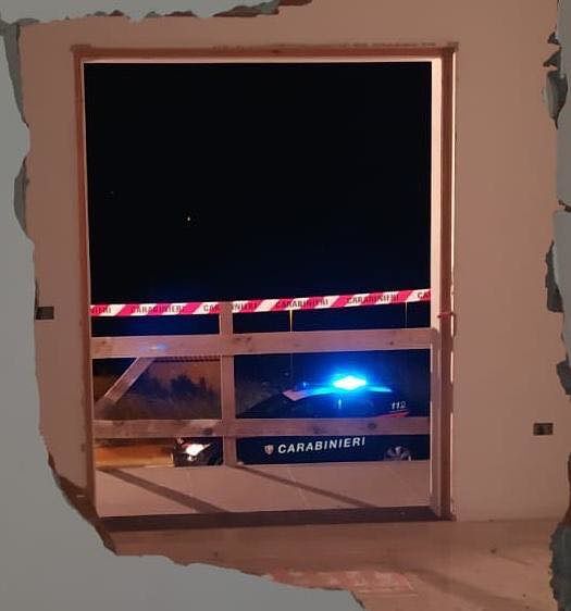 Esplode un ordigno in una casa in costruzione: paura a Budoni