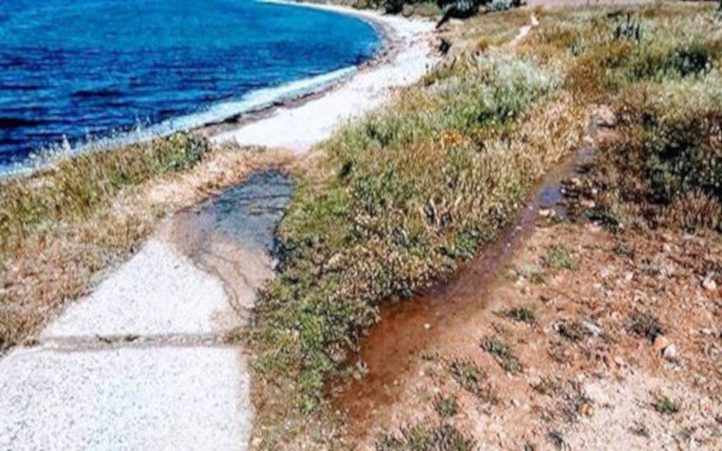 Mare inquinato a Quartu, valori di Escherichia coli superiori al limite: divieto di balneazione