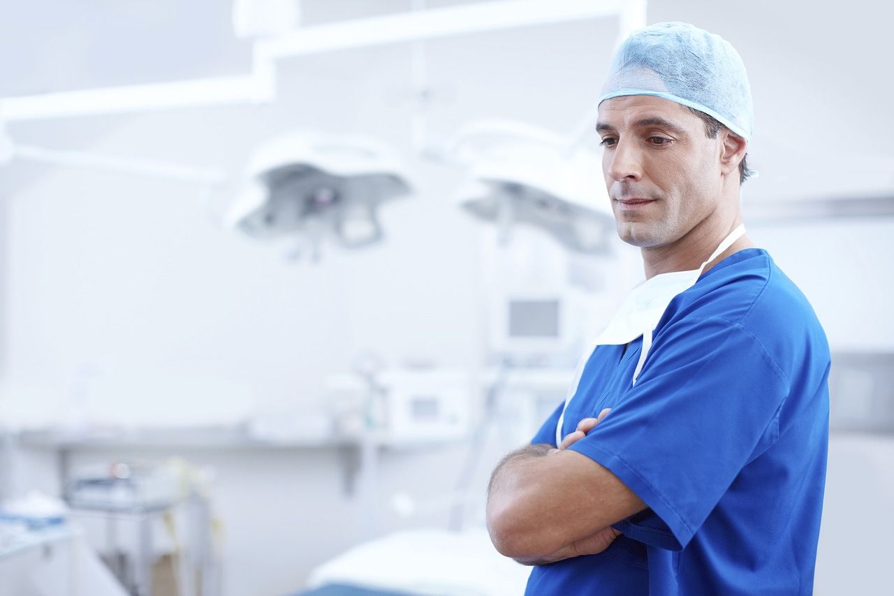 Sardegna, il mega concorso per assumere a tempo indeterminato 63 medici: via alle domande sino al 6 giugno