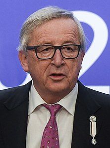 La procedura per deficit eccessivo è “giustificata”, Juncker: “Italia problema serio”
