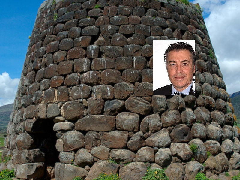Cagliari, la maxi idea del candidato leghista: “Un nuraghe alto 300 metri al porto”