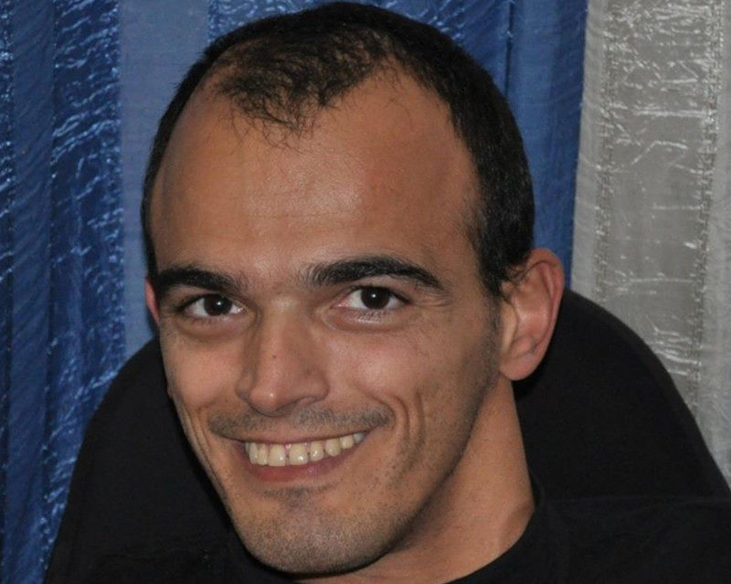 Monserrato, insulti choc a un candidato disabile: “Hai cercato voti sfruttando la tua malattia”