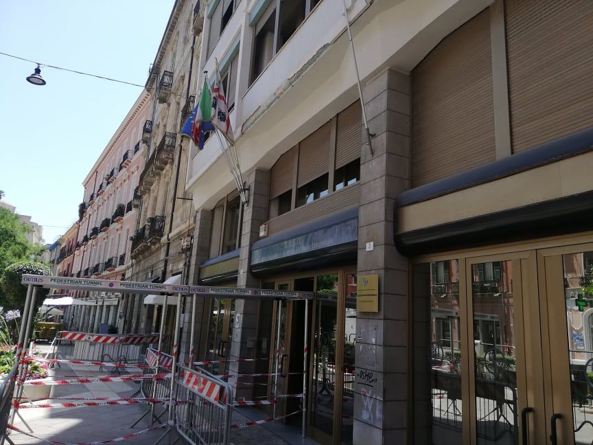 All’Ersu di Cagliari le “libere uscite” dei dipendenti furbetti: a spasso, in profumeria o dal parrucchiere