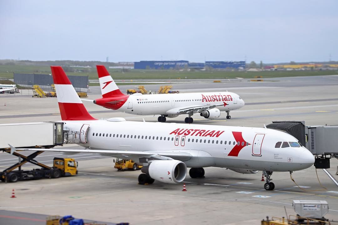 “La cabina è depressurizzata”: il volo Vienna-Manchester atterra d’emergenza