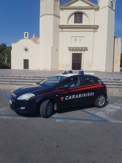 Quartu, rincasa ubriaco e spacca tutto. I genitori: tutto questo va avanti da 10 anni. Figlio arrestato