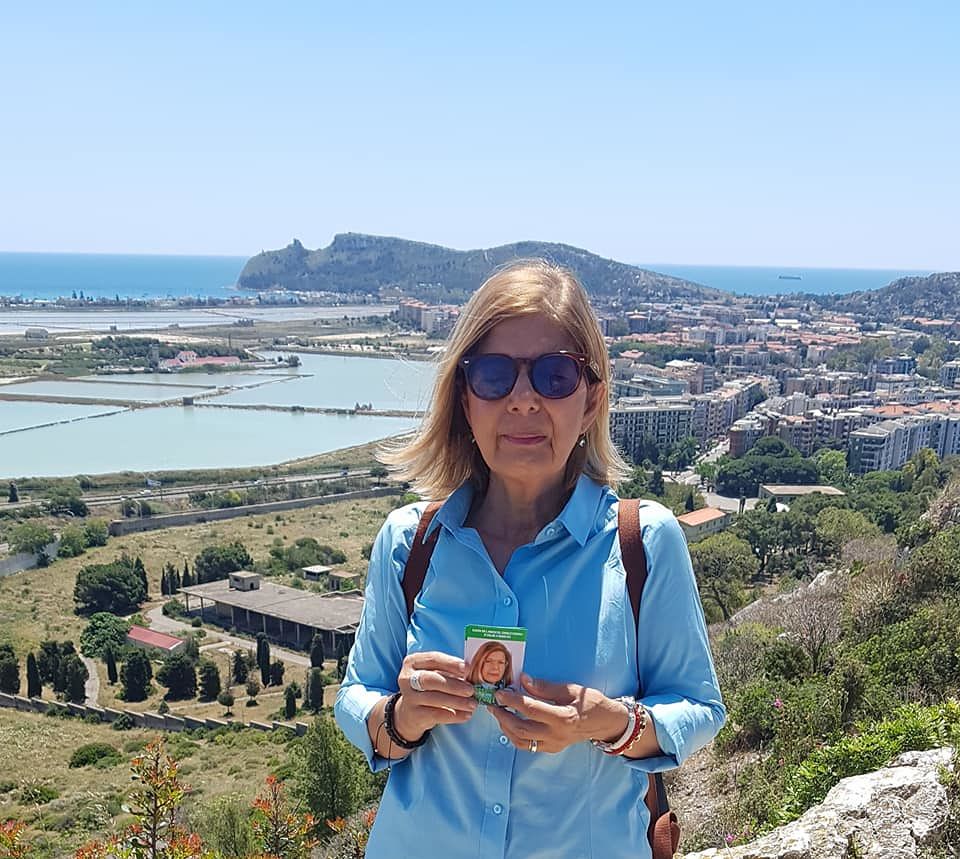Cagliari piange Giuseppina Seddone: psicologa cade dalle scale per un malore e muore