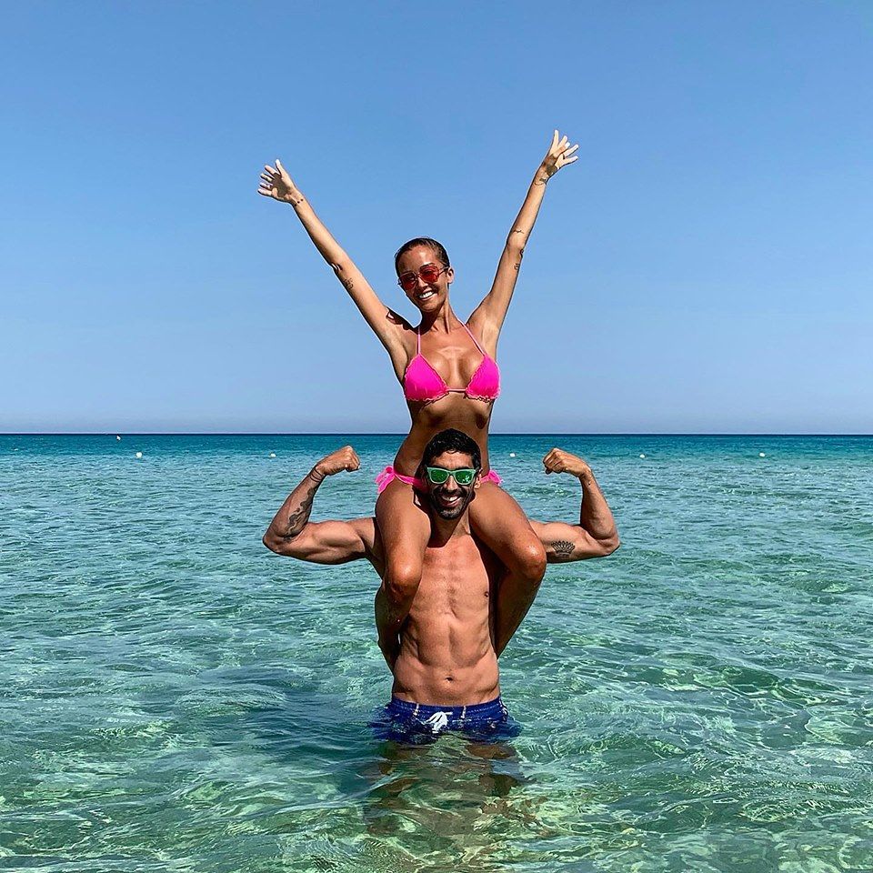 Malore in mare a Cala Sinzias: lo salva il campione Filippo Magnini, fidanzato della Palmas