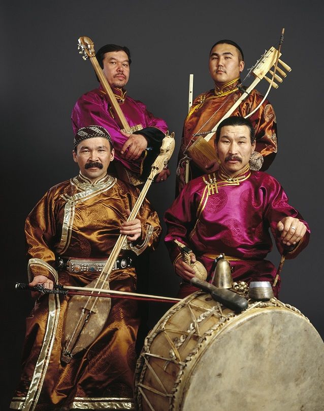 Gli Huun-Huur-Tu e i Tenores di Bitti in concerto nel tempio ipogeico di Sa Scaba ‘e Cresia