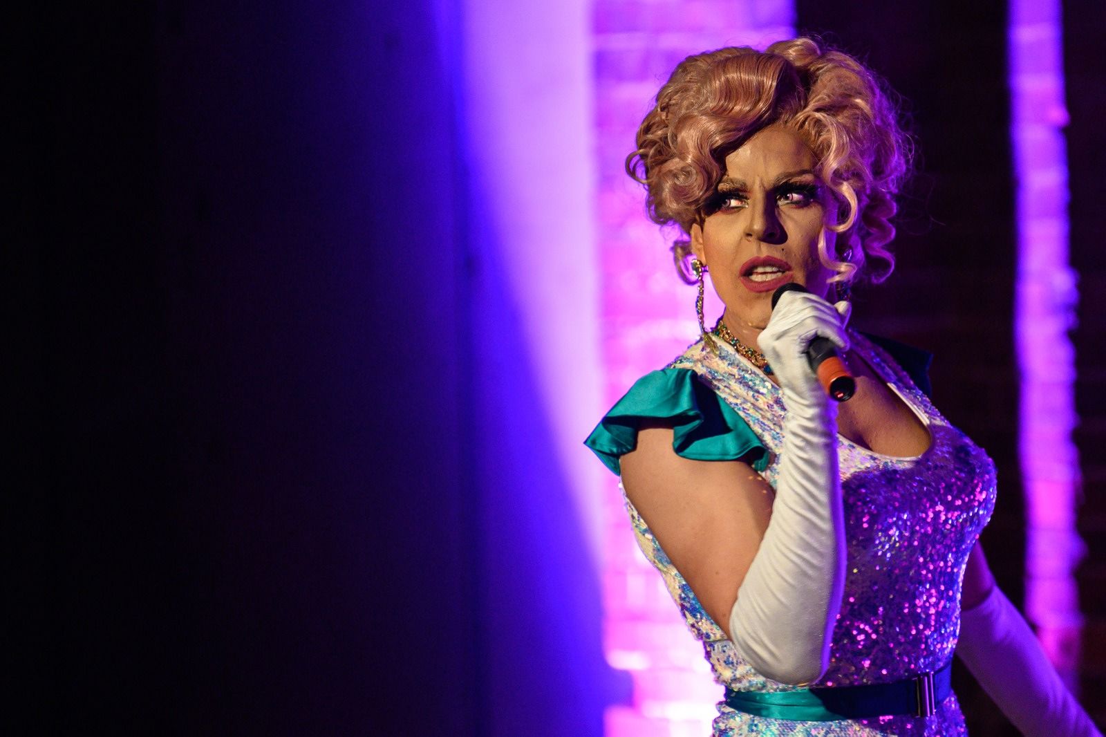 Riccardo Massidda di Carbonia è “miss Drag Queen” d’Italia: “L’amore vincerà sempre sull’odio”