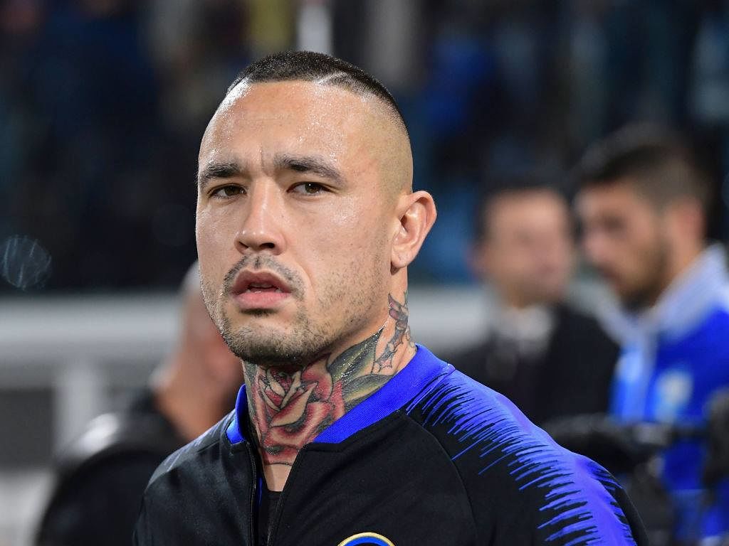 Il ritorno del Ninja: Nainggolan domani a Cagliari, all’aeroporto l’abbraccio dei tifosi
