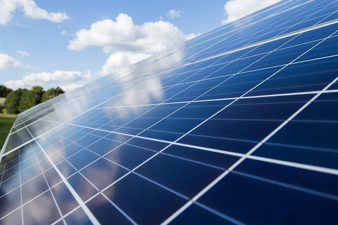 Facciamo una Comunità Energetica: sistemi FV, accumuli e mobilità elettrica