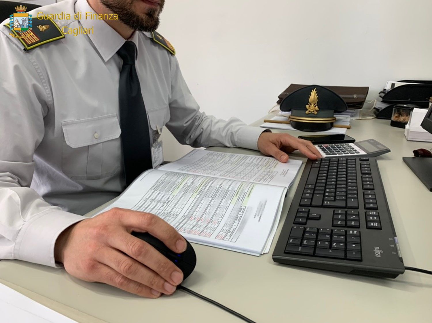 Cagliari, società che opera nei trasporti evade 218mila euro di tasse: scoperta dalla Finanza