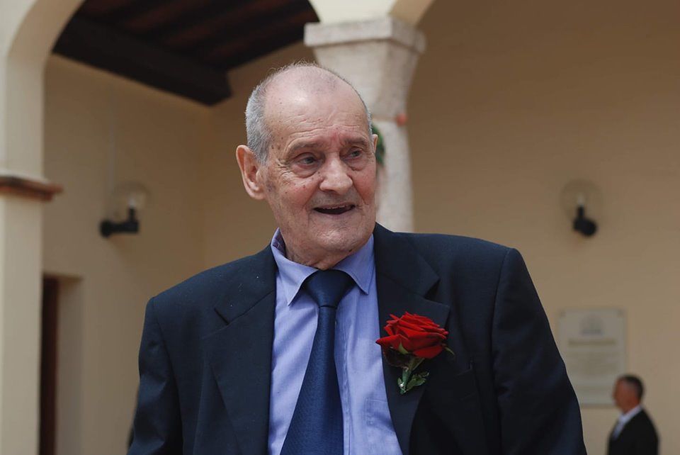 Lutto a Tortolì, a 87 anni se ne va il “papà” de La Capannina Efisio Comida
