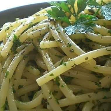 Dimagrire con gli Aromi Mediterranei nella dieta e in cucina: le ricette ottimali per le erbe in tavola