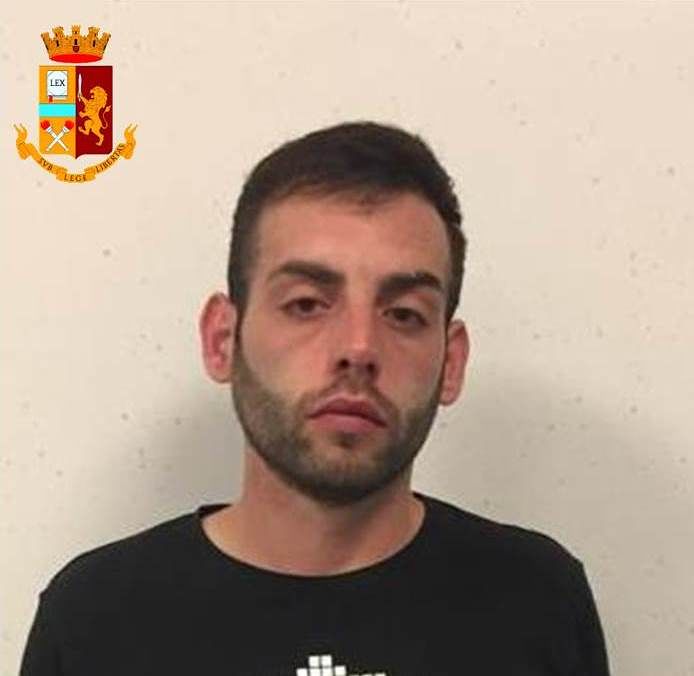 Cagliari, ruba una Smart e rapina quattro donne in due ore: 29enne pregiudicato in manette