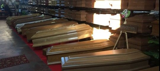 Black Friday anche per le pompe funebri: “Acquista oggi e muori quando vuoi”