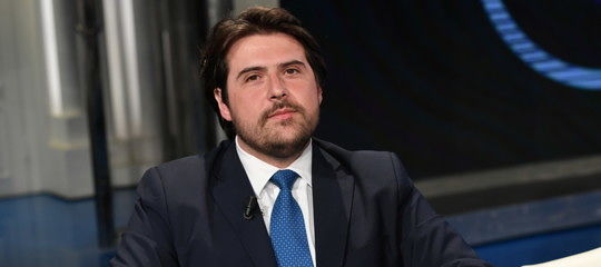Governo, Buffagni (M5s): “Necessario il vincolo di mandato contro i cambi di casacca”