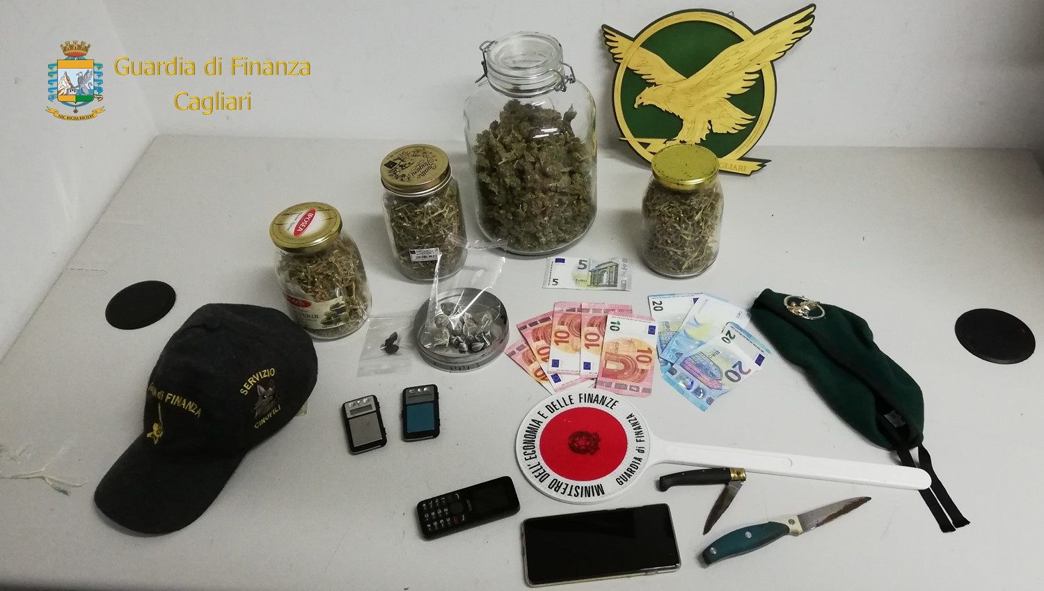Cagliari, 28enne quartese fermato dai Baschi Verdi in viale Europa: arrestato per spaccio di droga