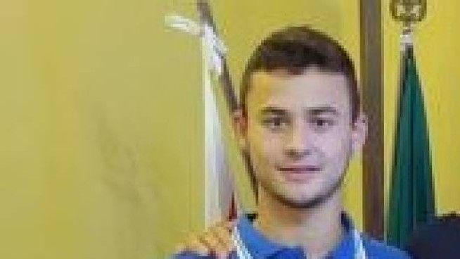Dario, una vita spezzata a 16 anni a Natale: addio alla giovanissima promessa del nuoto
