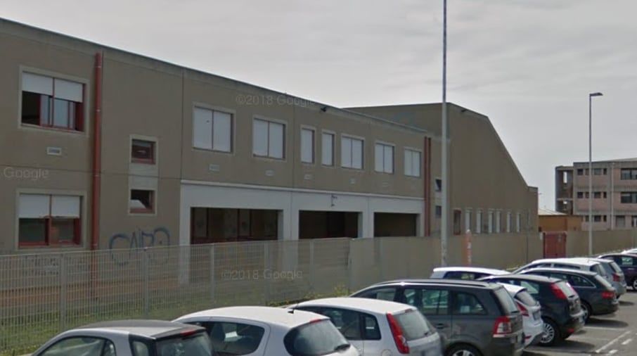 Cagliari, sangue al Meucci: studente ferito da un compagno con una coltellata