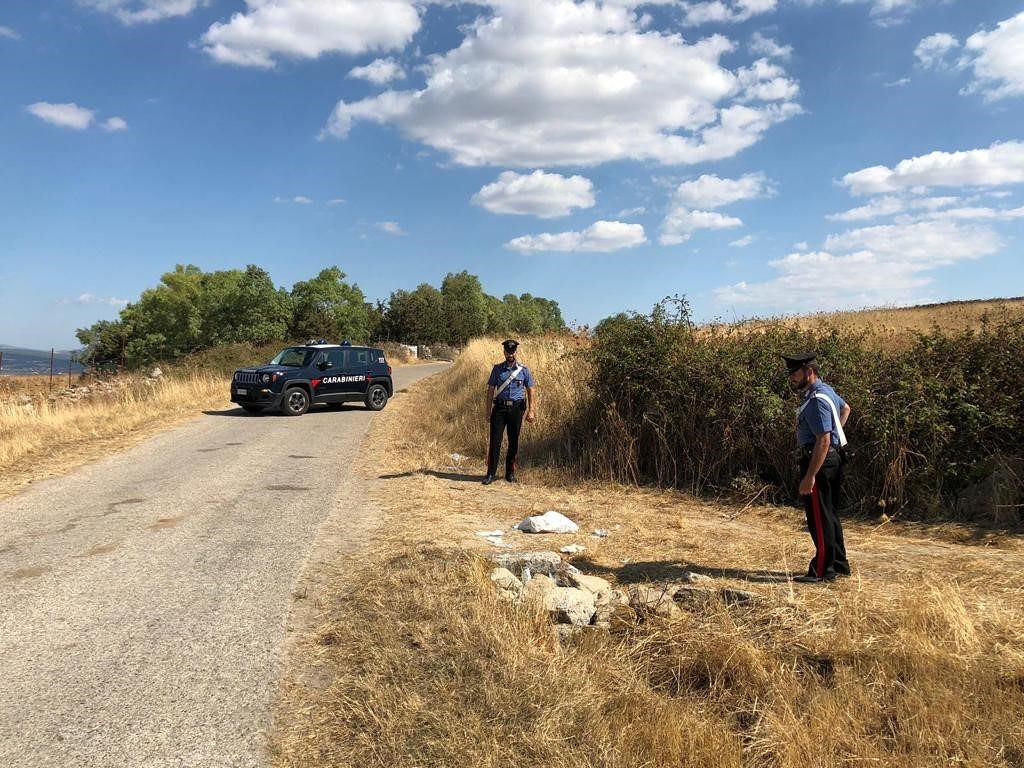 Agguato mortale nelle campagne di Genoni, arrestato un giovane