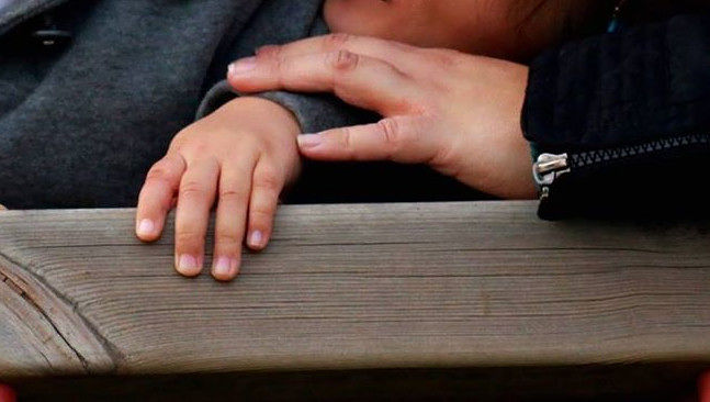 Una mamma sarda: “Mia figlia con la tetraparesi, mi serve un furgone per portarla dai medici”