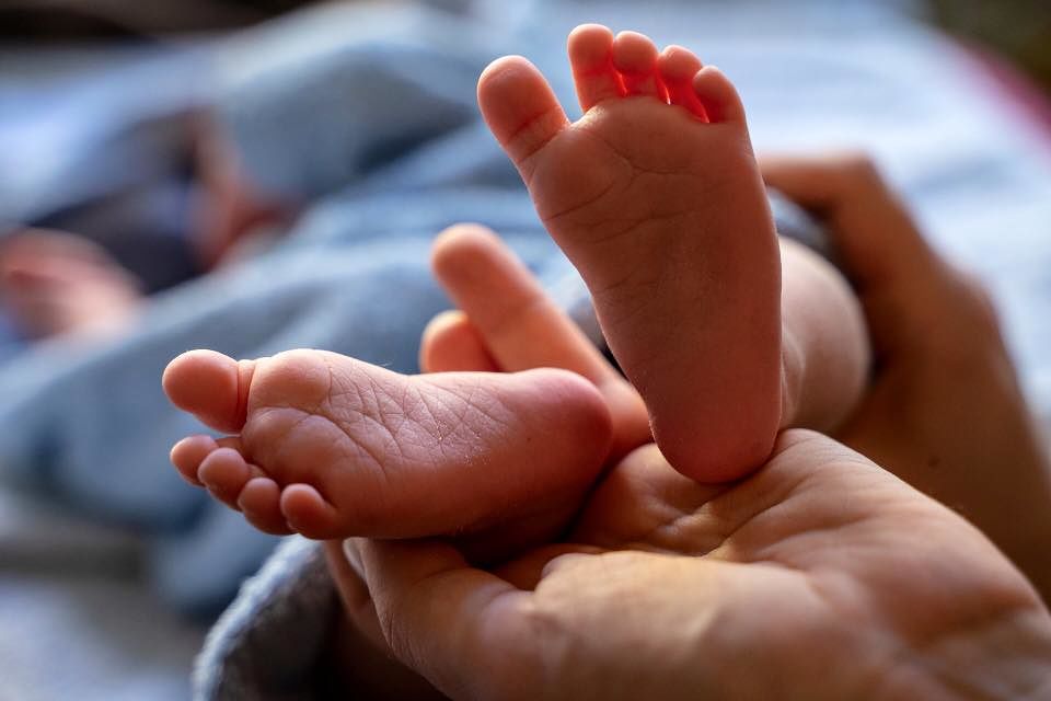 La bellissima notizia, al pre-triage del Policlinico è nato il primo bimbo: “Un simbolo di forza e speranza”