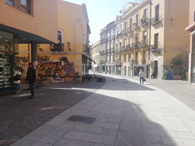 Cagliari, 600 euro dal Governo per le partite Iva: “Un’elemosina, stiamo affogando tra le spese”