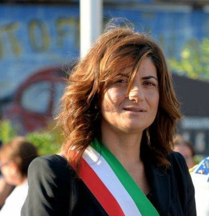 Sinnai, le donne sorridono nell’8 marzo del Coronavirus: “Troviamo ogni giorno il coraggio di non arrenderci”