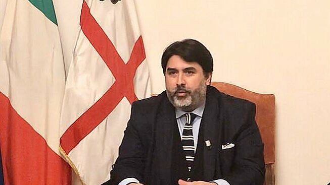 Coronavirus, in Sardegna arriva l’App per sapere dove sono i positivi: Solinas sceglie il “modello Corea”