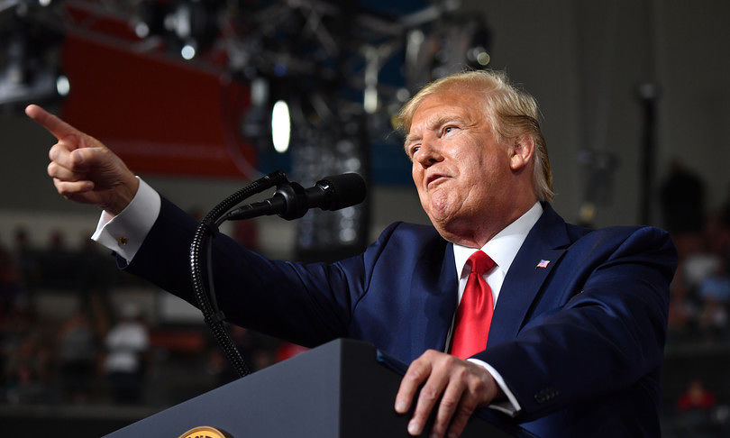 Usa, Trump ha sospeso i finanziamenti all’Organizzazione Mondiale della Sanità