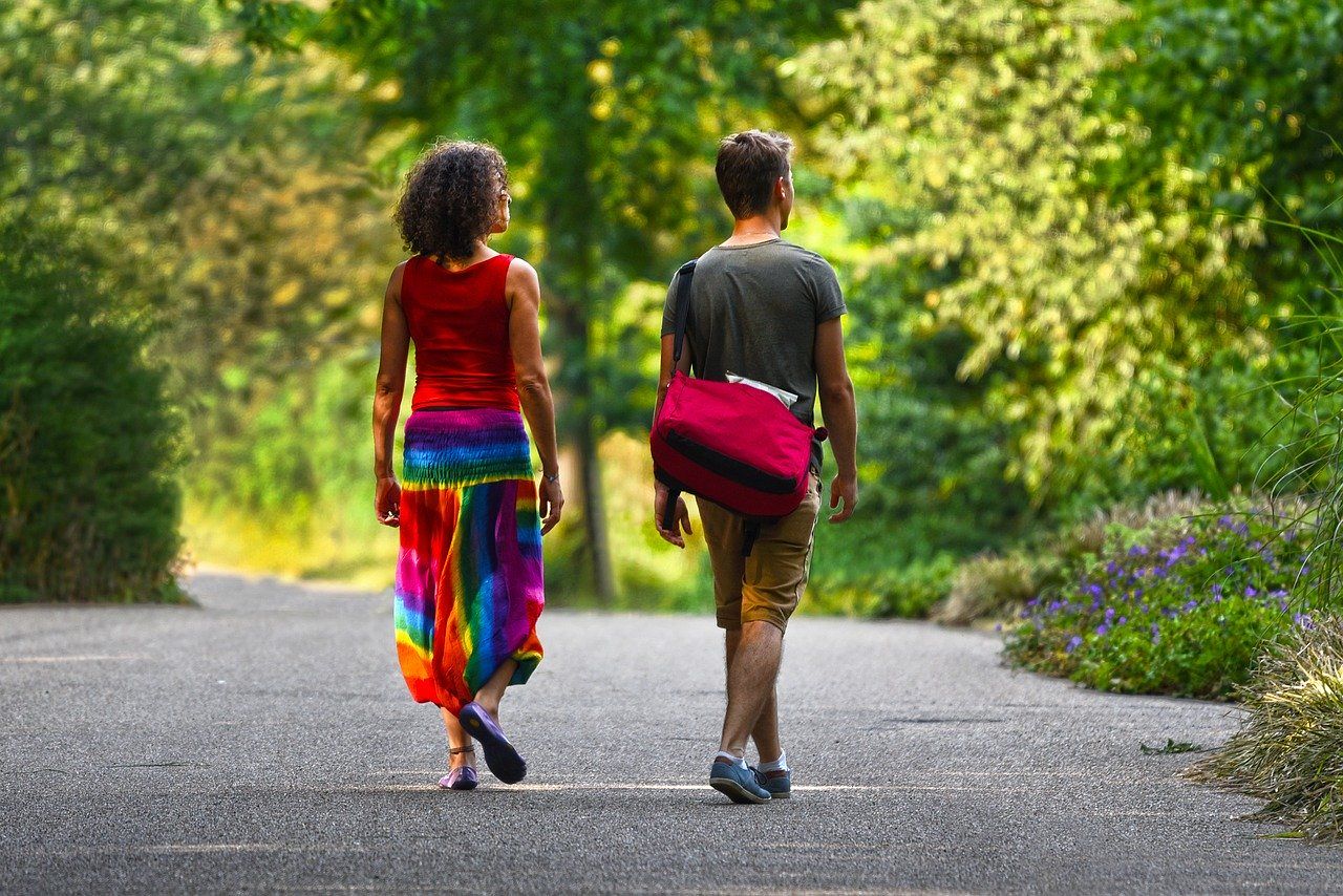 Passeggiate, torneranno libere dal 4 maggio: si potrà uscire “senza comprovati motivi” anche per trovare genitori e fidanzati