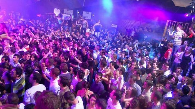 Discoteche in Sardegna, Solinas: “Quest’anno dovremo rinunciare ai rischi, Briatore apra il ristorante”