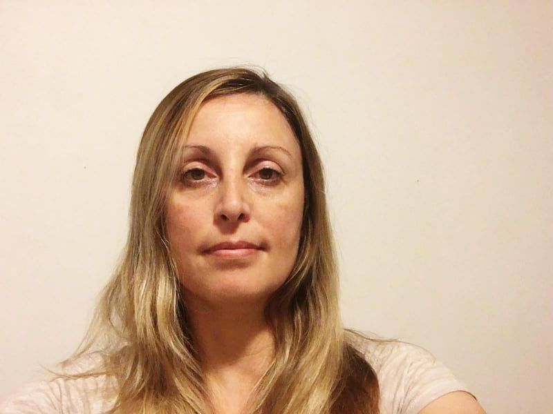 Roberta, barista disperata di Cagliari: “Dalle stelle alle stalle per colpa del Coronavirus, mi aiutano gli amici”