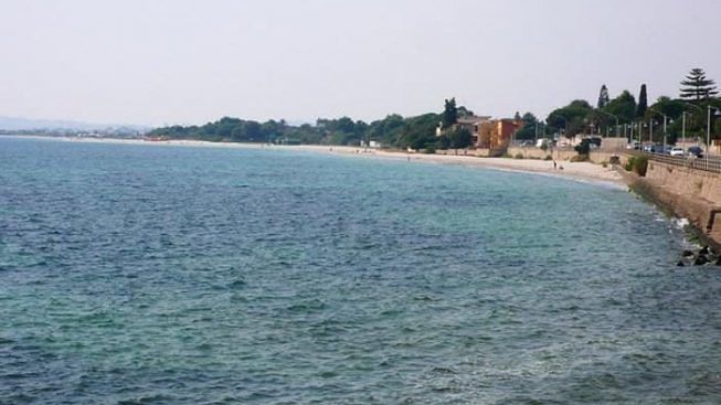 Quartu, ritrovata al Poetto la donna scomparsa: “È viva e sta bene”
