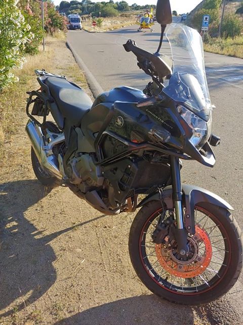 Cadono dalla moto sulla strada per Villasimius, ferita una coppia: in ospedale con l’elisoccorso (VIDEO)
