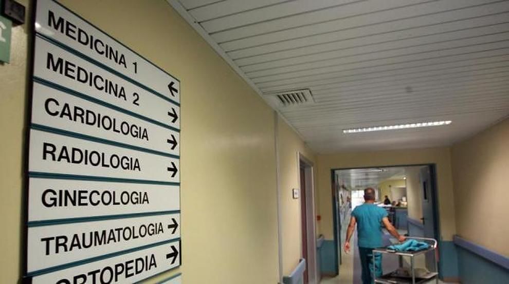 Cagliari, polemiche per il blocco delle visite mediche: ecografie e radiografie rimandate