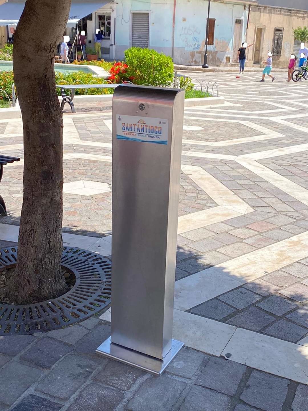 Lotta al covid, a Sant’Antioco dispenser di gel a disposizione di cittadini e turisti