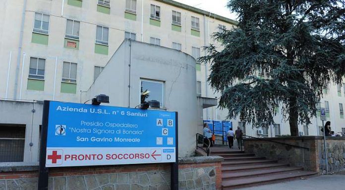 San Gavino, operatori dell’ospedale furiosi: “Parcheggi interni solo per i pazienti, e noi?”
