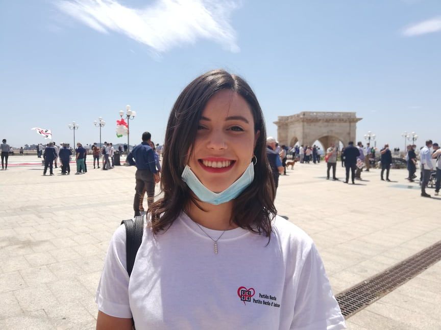 “Estate sicura in Sardegna, no alla barbara invasione di turisti senza autocertificazione”