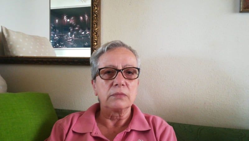 Donatella di Quartucciu, addetta mensa disperata: “Senza stipendio e soldi per curarmi, dovrò vendere la casa”
