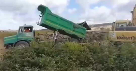 Rifiuti fognari pugliesi smaltiti in Sardegna, guerra a Magomadas