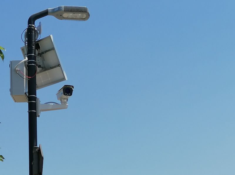 Super controlli a Uta, ecco le nuove telecamere: scacco a delinquenti e incivili dei rifiuti